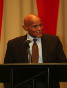 Belafonte’s tireless, lifelong commitment to confronting racism in the USA through the agency of the arts imbued his words with deep resonance. He concluded by saying that “the artist is the moral compass of society”, pointing out that by paying attention to what artists examine in their work creates a gateway for acute reflection on the state of our humanity.